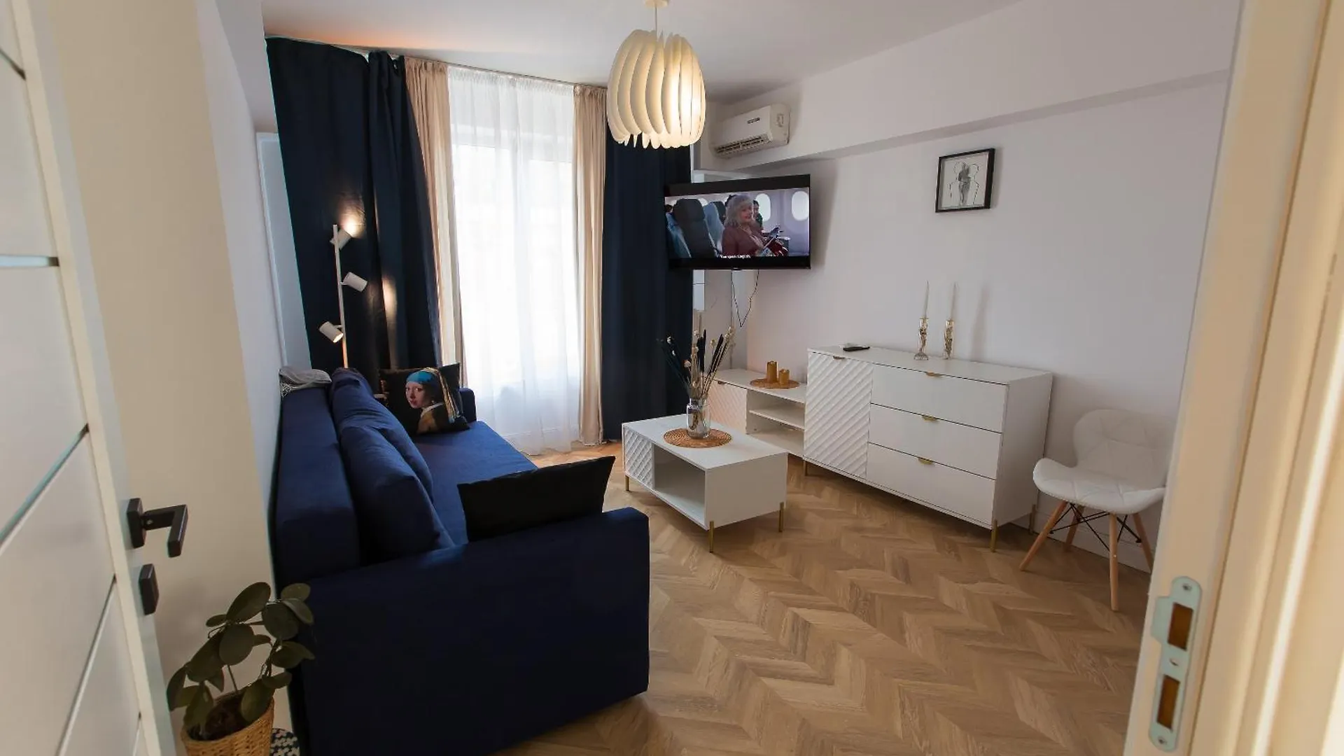 Apartment Venus I Elegant City Apt With View On Calea Victoriei Bucharest Romania